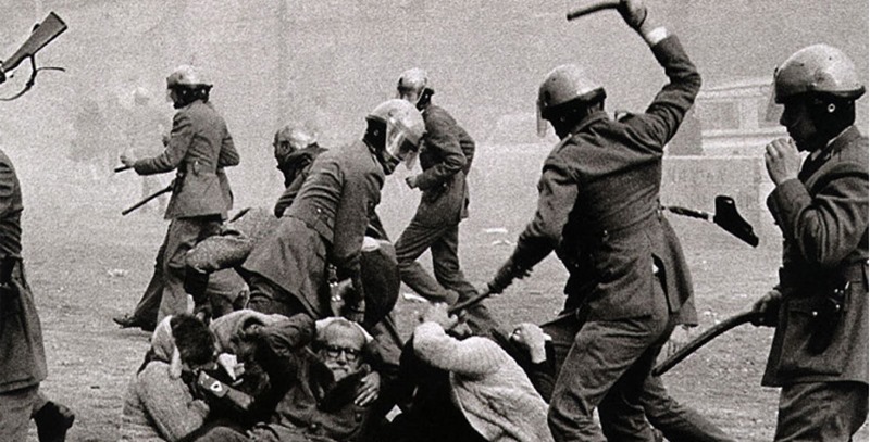 grises-golpeando-ciudadanos