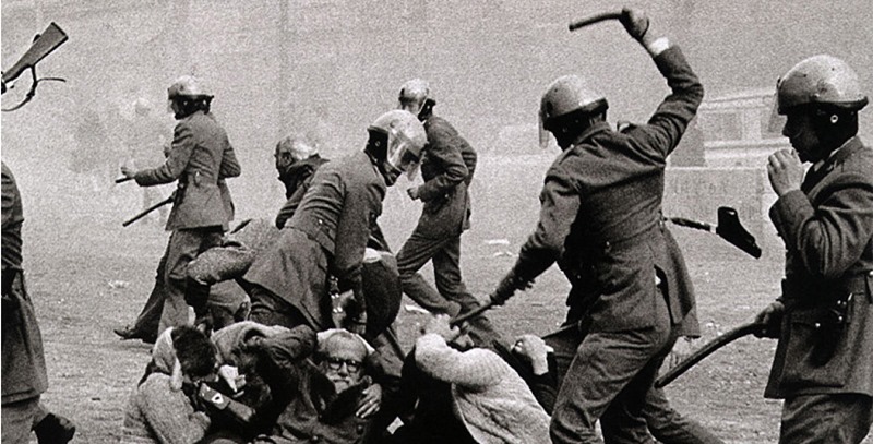 grises-golpeando-a-ciudadanos