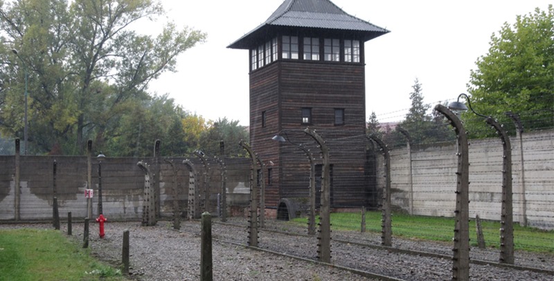 torre-de-vigilancia-auschwitz
